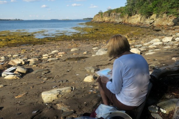 RuthPaitingAtCliffIsalnd_01_700